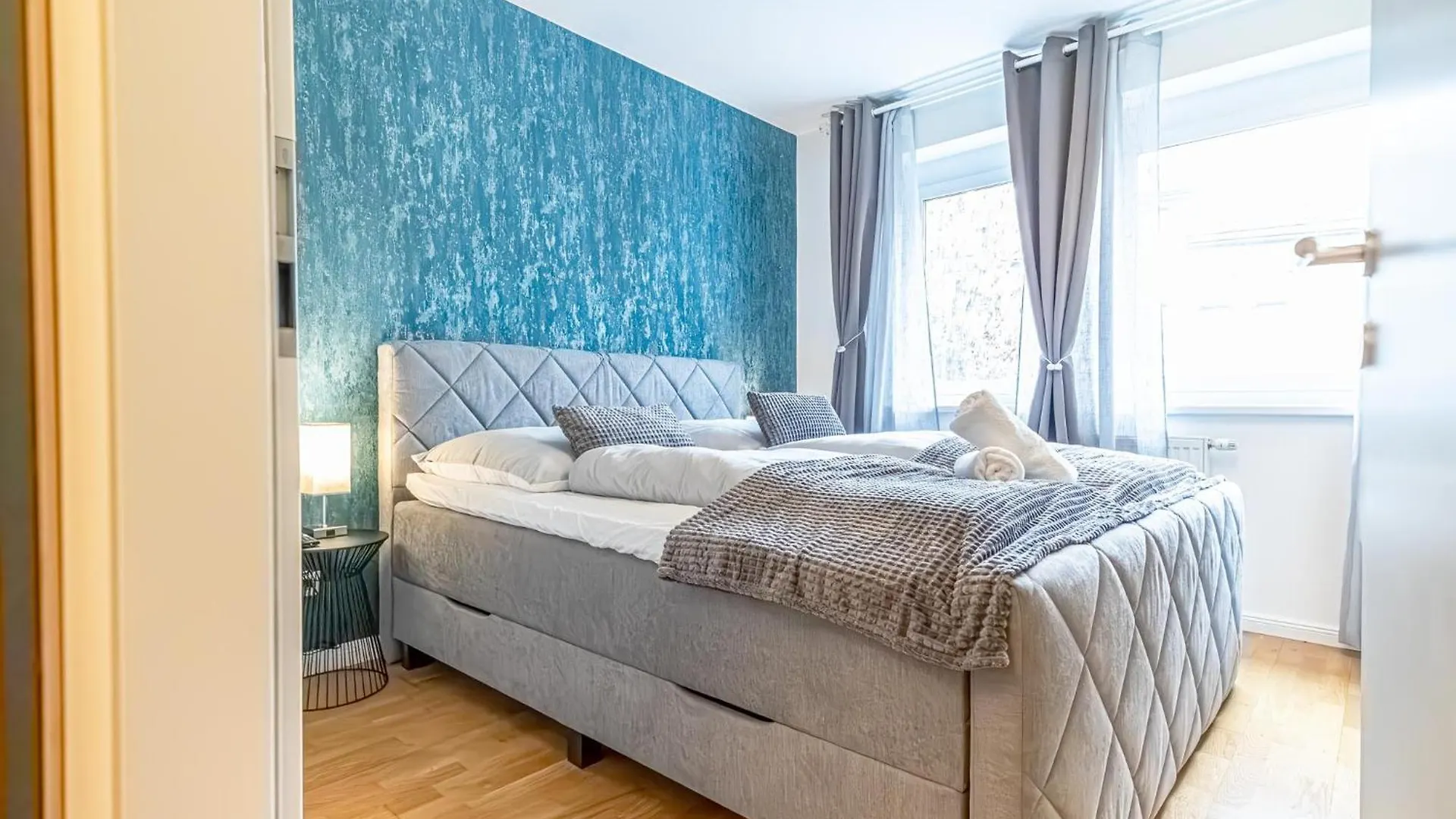 Modern 1Br & 1Lr Apt With Balcony 9-Min To City Center Vienna