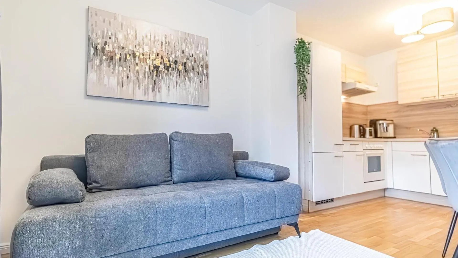 Modern 1Br & 1Lr Apt With Balcony 9-Min To City Center Vienna 0*,  Austria