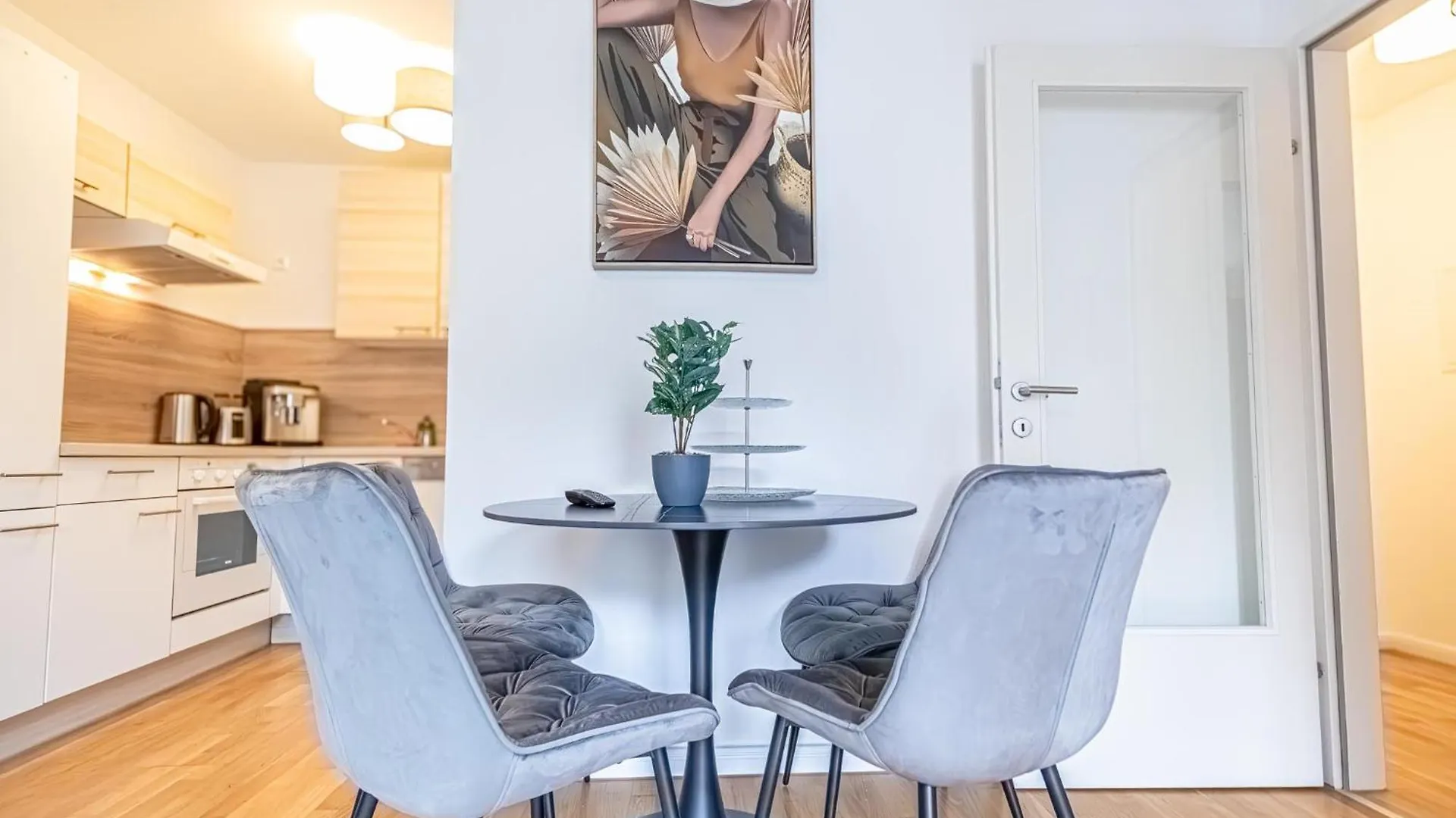 Apartment Modern 1Br & 1Lr Apt With Balcony 9-Min To City Center Vienna Austria