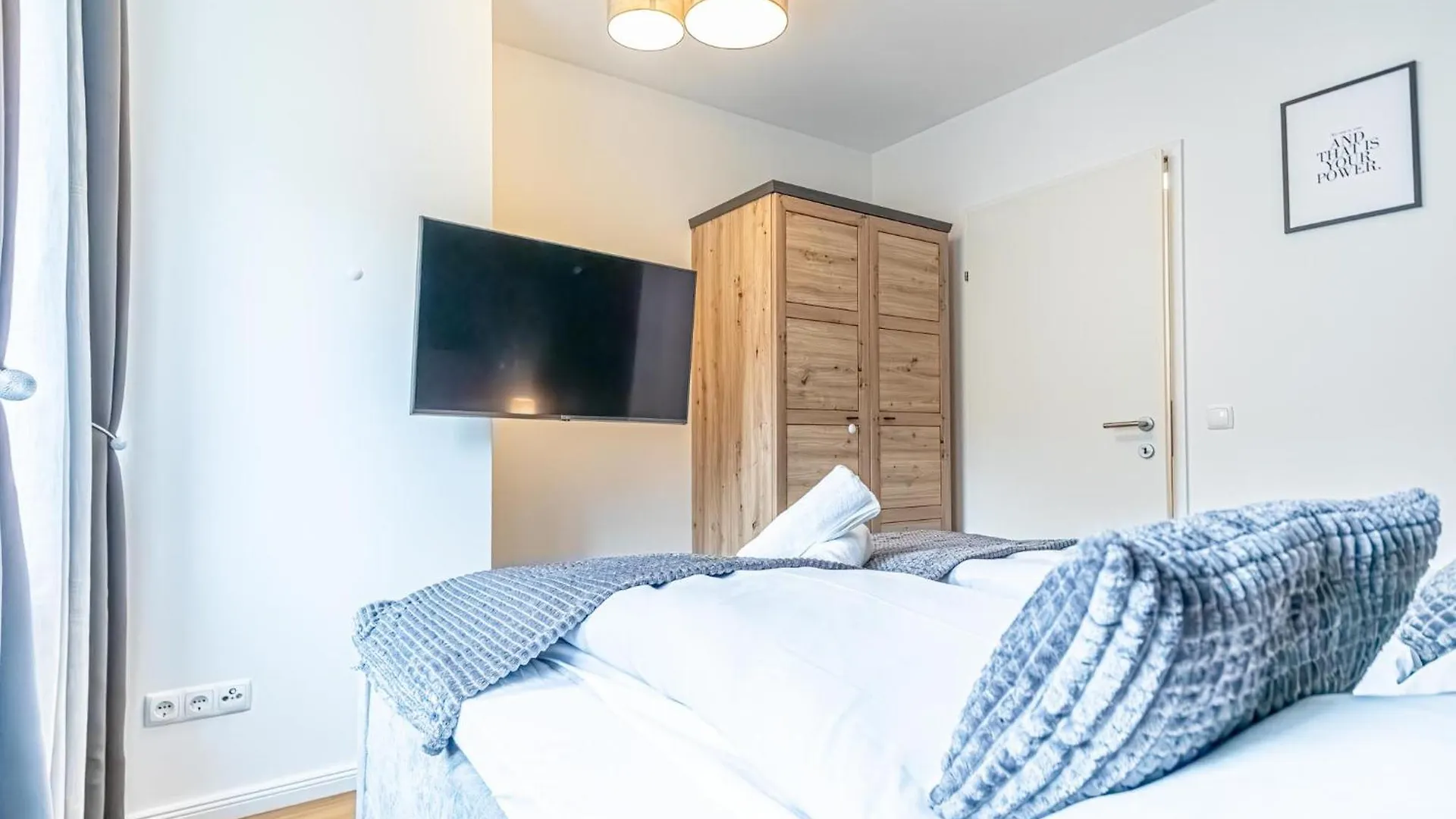 Modern 1Br & 1Lr Apt With Balcony 9-Min To City Center Vienna